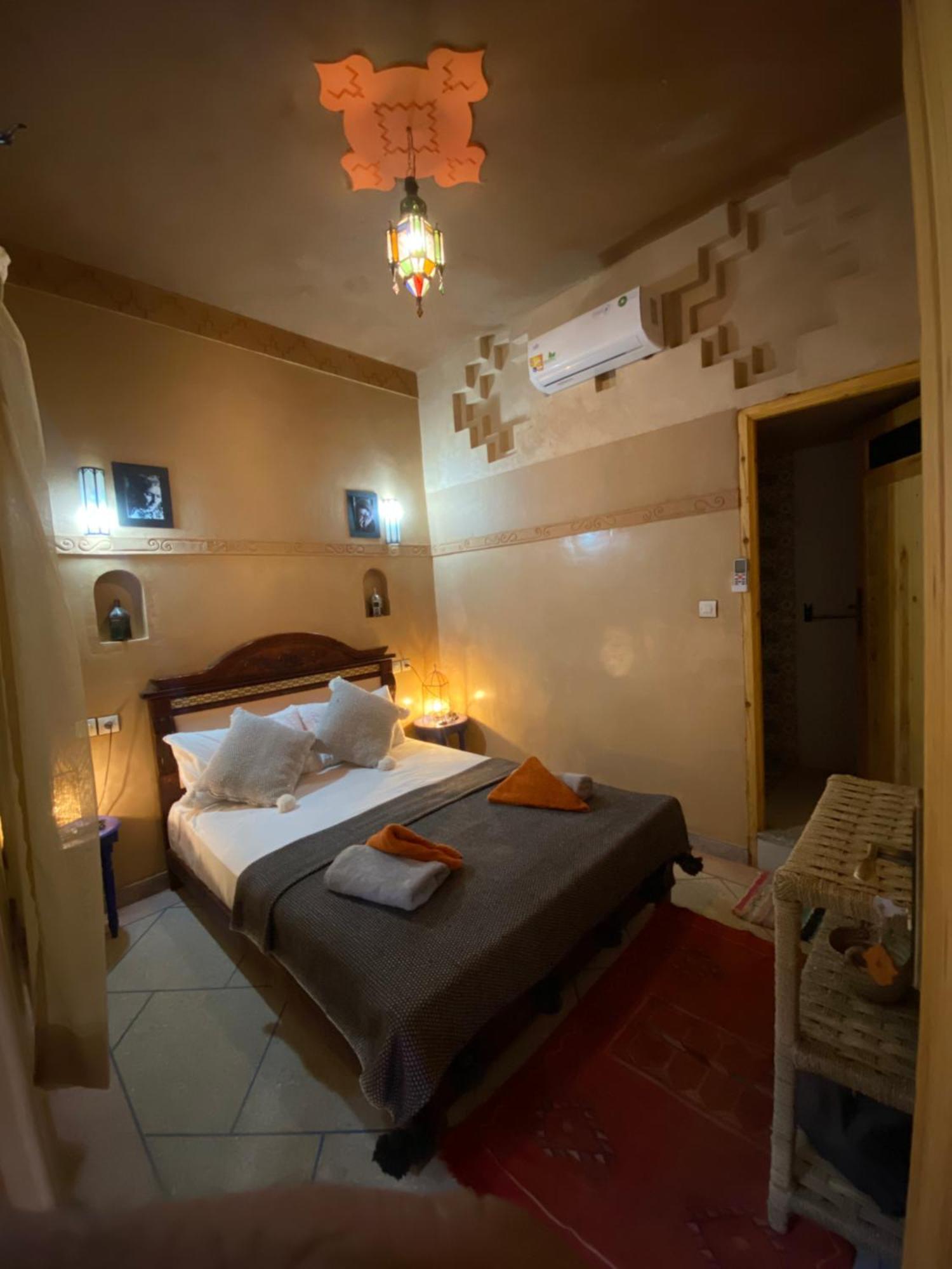 Berber Nomad Kasbah Bed & Breakfast Nkob Bagian luar foto