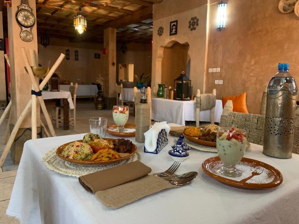 Berber Nomad Kasbah Bed & Breakfast Nkob Bagian luar foto